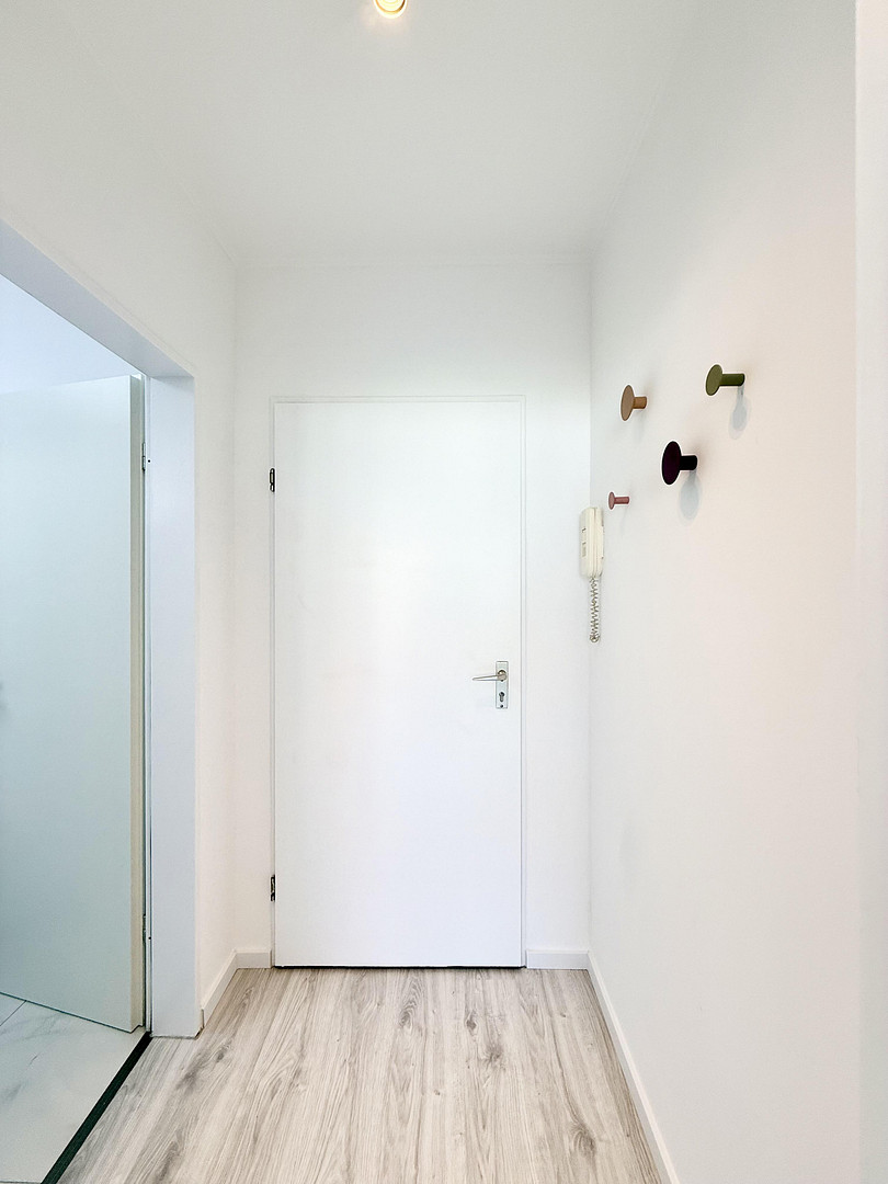 D-Derendorf: Bezugsfreie 2 Zimmer mit Loggia & Aufzug * komplett eingerichtet * Energieklasse D – Golzheimer Straße 129, 40476 Düsseldorf(Derendorf) – Vorschaubild 9