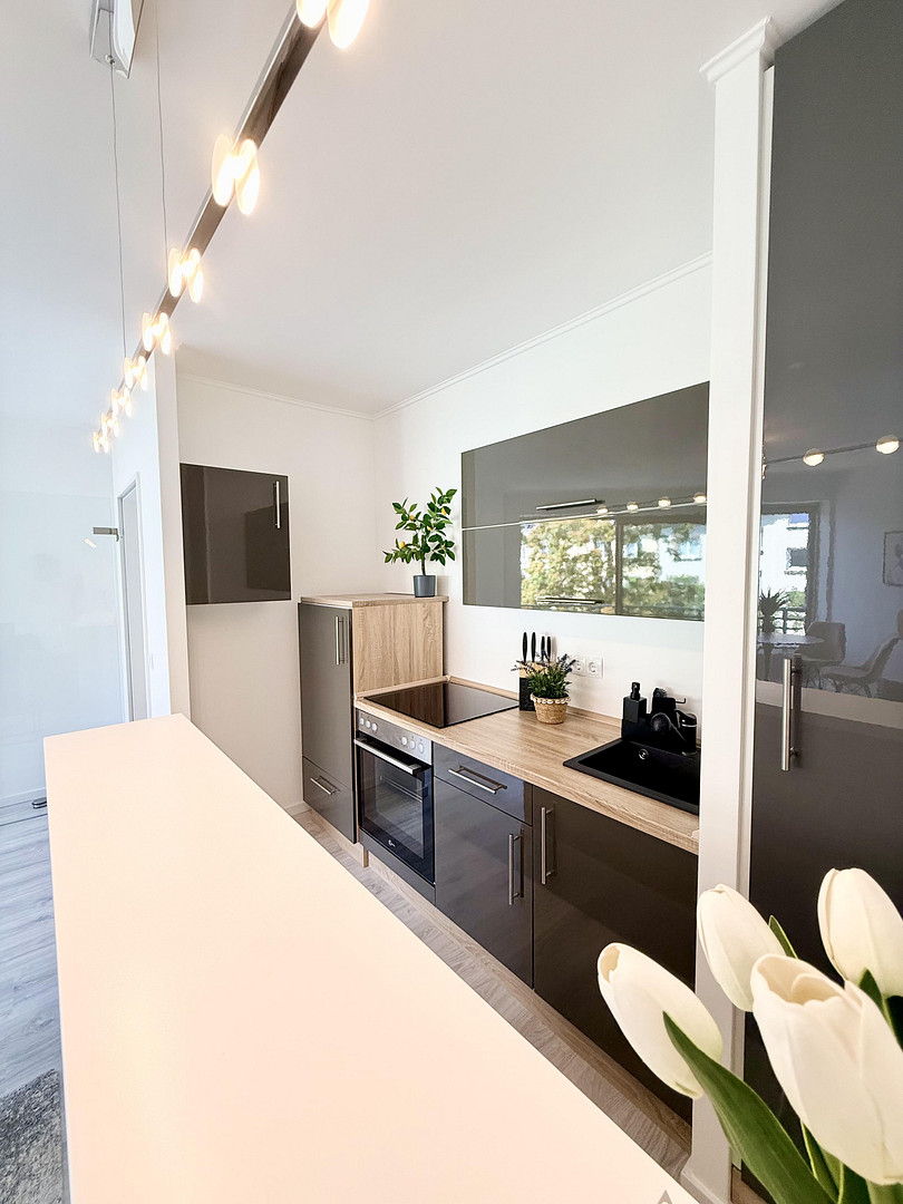 D-Derendorf: Bezugsfreie 2 Zimmer mit Loggia & Aufzug * komplett eingerichtet * Energieklasse D – Golzheimer Straße 129, 40476 Düsseldorf(Derendorf) – Vorschaubild 5