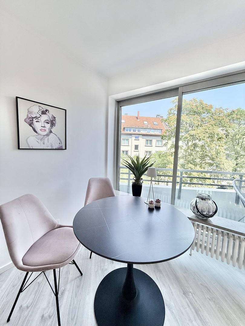 D-Derendorf: Bezugsfreie 2 Zimmer mit Loggia & Aufzug * komplett eingerichtet * Energieklasse D – Golzheimer Straße 129, 40476 Düsseldorf(Derendorf) – Vorschaubild 6