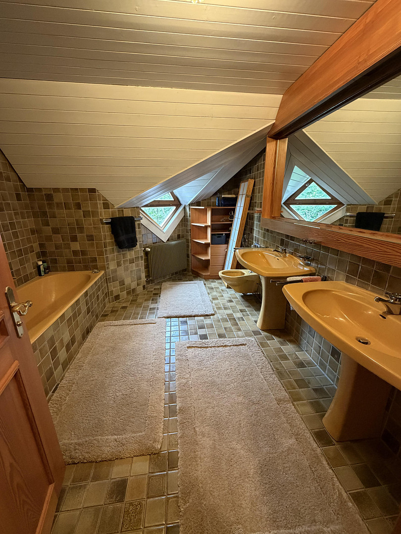 Wohnen mit Charakter: Charmantes Einfamilienhaus mit großem Garten & Kamin – Gebenbach – Vorschaubild 23