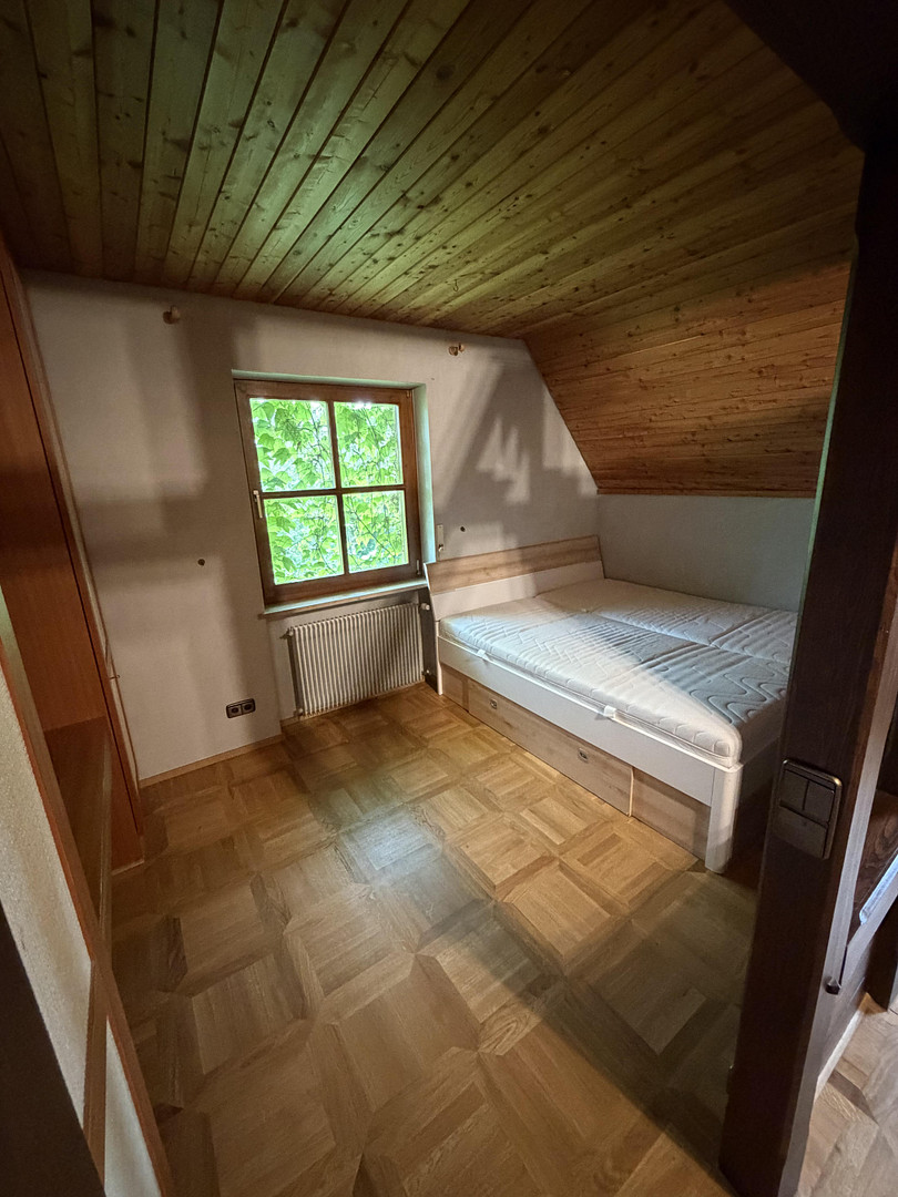 Wohnen mit Charakter: Charmantes Einfamilienhaus mit großem Garten & Kamin – Gebenbach – Vorschaubild 17