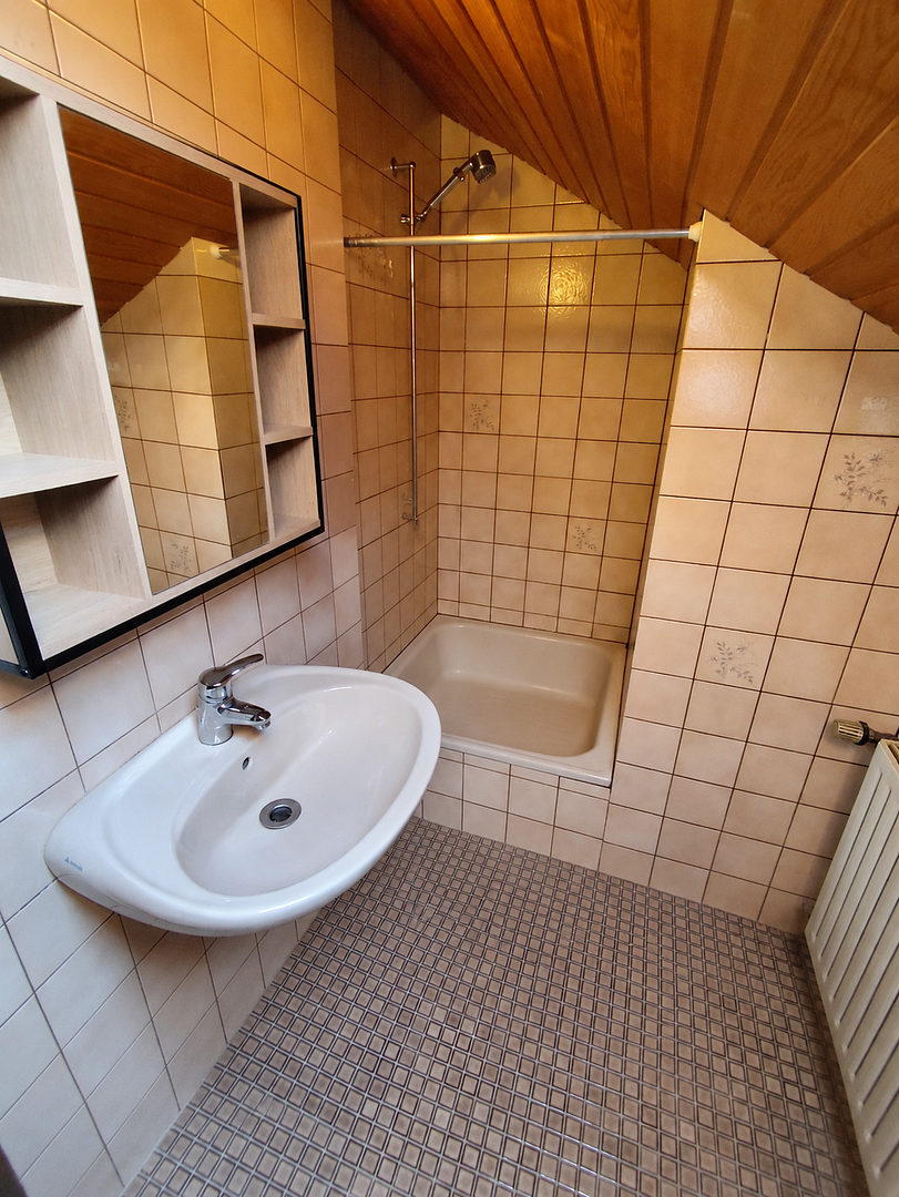 Gemütliche 1,5-Zimmer Dachgeschosswohnung in ruhiger Lage – Leverkusen(Schlebusch) – Vorschaubild 8