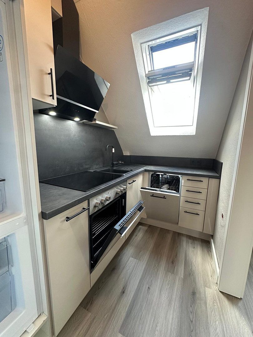 Erstbezug DG-Wohung nach Sanierung/Neu – 45307 Essen-Kray(Kray) – Vorschaubild 10