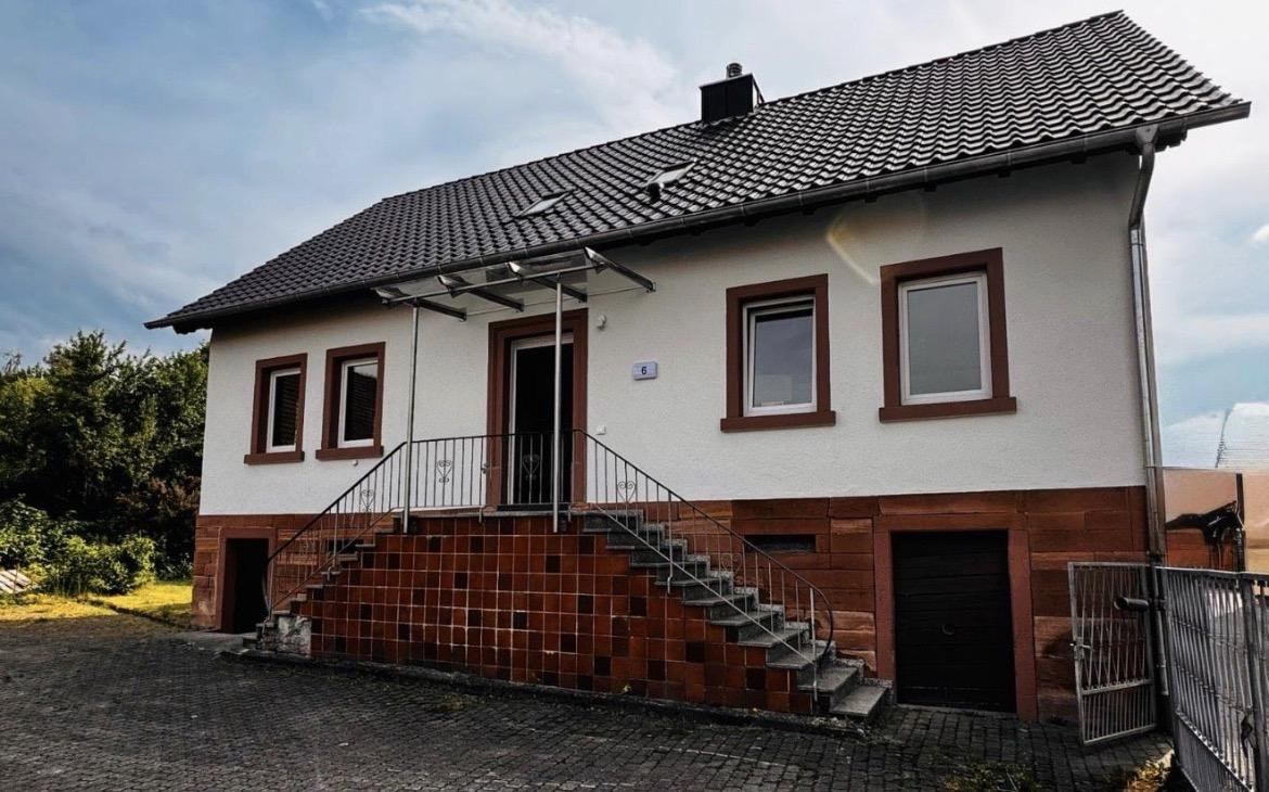 Erstbezug neu renoviertes Einfamilienhaus mit Garten in 63828 Kleinkahl