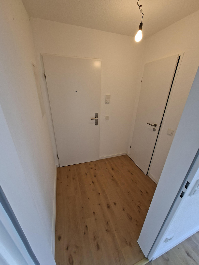 Helle 3-Zi-Whg/Fußgängerzone Hauptstraße/provisionsfrei – Haupstr. 48, 42651 Solingen – Vorschaubild 2