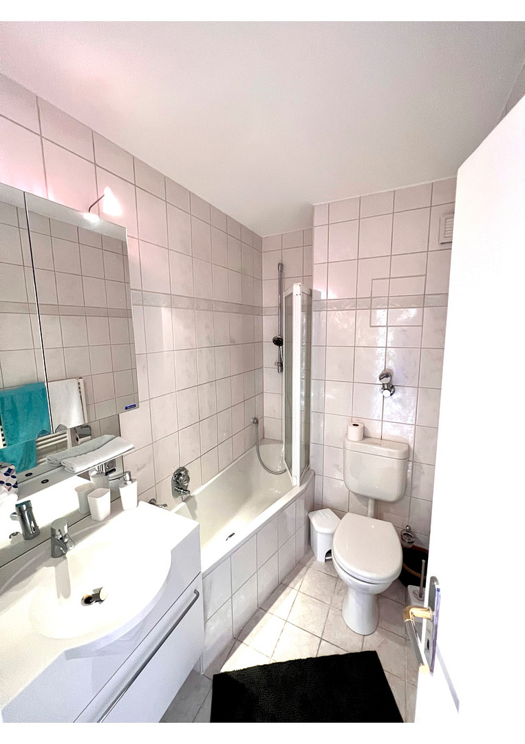 Vollmöbliert & Top Lage: 1-Zimmer-Apartment hinter Nürnberger Burg – Bayreuther Straße 17, 90409 Nürnberg(Maxfeld) – Vorschaubild 3
