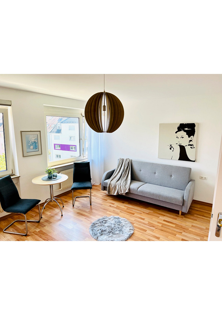 Vollmöbliert & Top Lage: 1-Zimmer-Apartment hinter Nürnberger Burg – Bayreuther Straße 17, 90409 Nürnberg(Maxfeld) – Vorschaubild 2