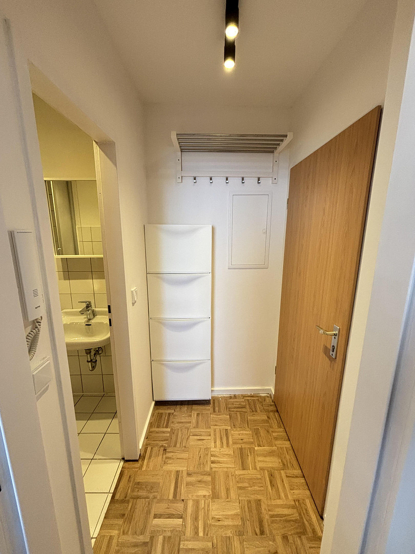 Erstbezug nach Sanierung – Ruhiges 1-Zimmer-Apartment in zentraler Lage – München(Schwabing) – Vorschaubild 4