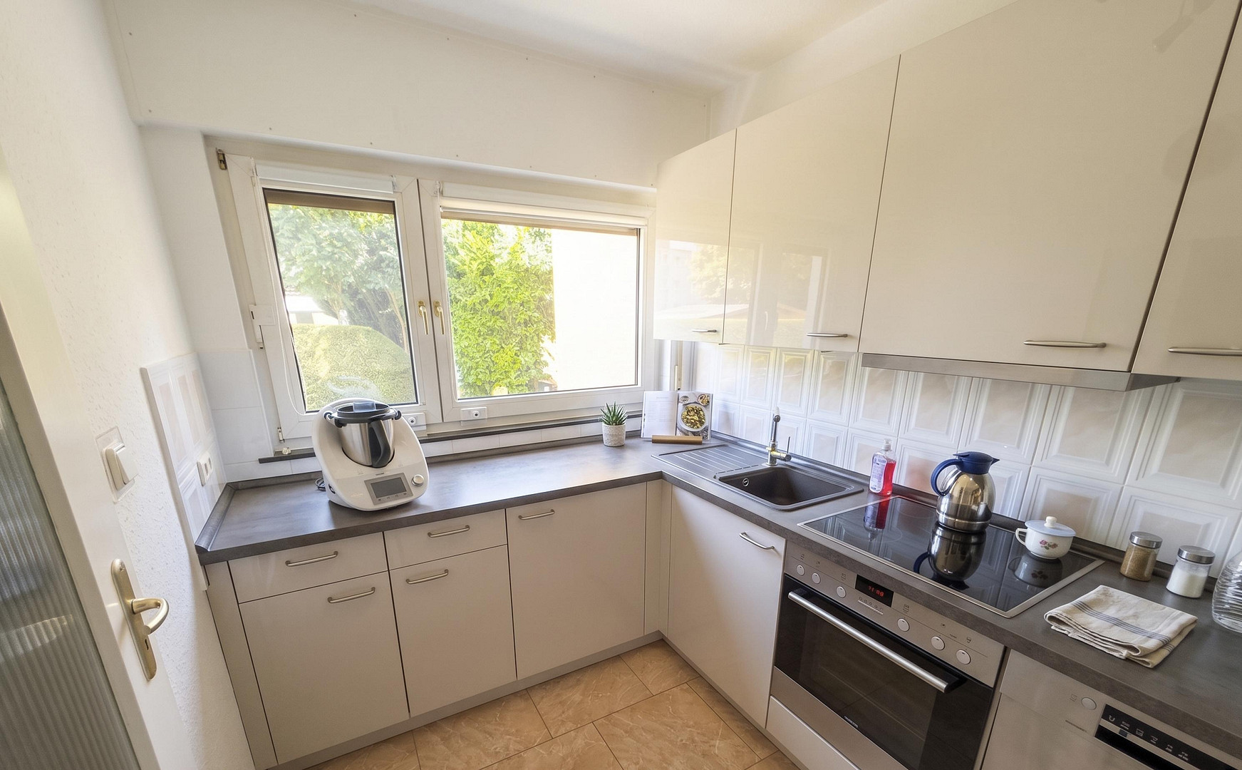 Gepflegtes Reihenmittelhaus mit großem Garten in Frankfurt-Sossenheim – 65936 Frankfurt am Main(Sossenheim) – Vorschaubild 6