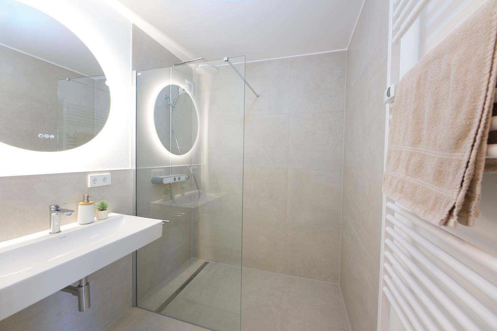 Erstbezug nach Kernsanierung: 4-Zimmer-Wohnung mit PV-Mieterstrom & TG-Stellplatz in S-Heumaden – 70619 Stuttgart(Heumaden) – Vorschaubild 12