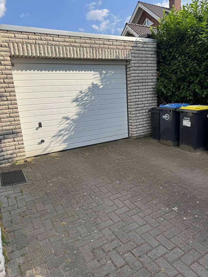 Freistehendes Zweifamilienhaus mit Bürotrakt und Garage – Lengerich – Vorschaubild 5