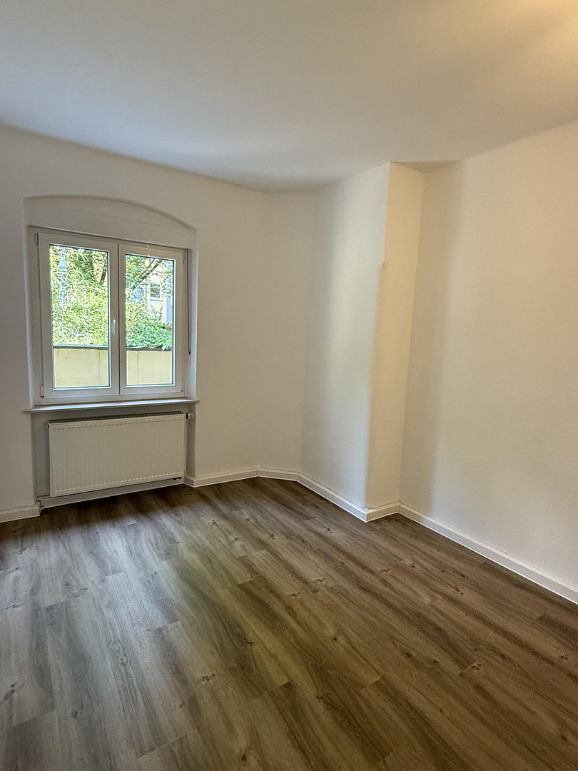 Sofort bezugsfrei: schöne, renovierte 3-Zi.-Wohnung in toller Lage! – Nürnberg(Galgenhof) – Vorschaubild 4