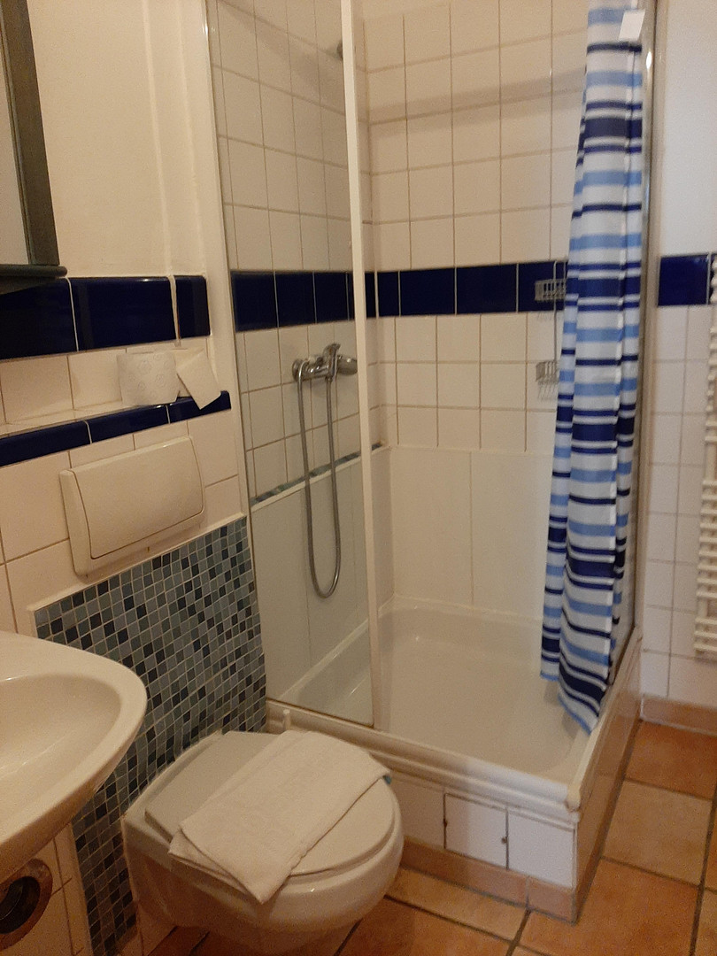 2-Zimmerwohnung teilmöbliert ca. 60 m² im EG mit Wohnraumküche und Freisitz – Schirmstraße, 90762 Fürth – Vorschaubild 12
