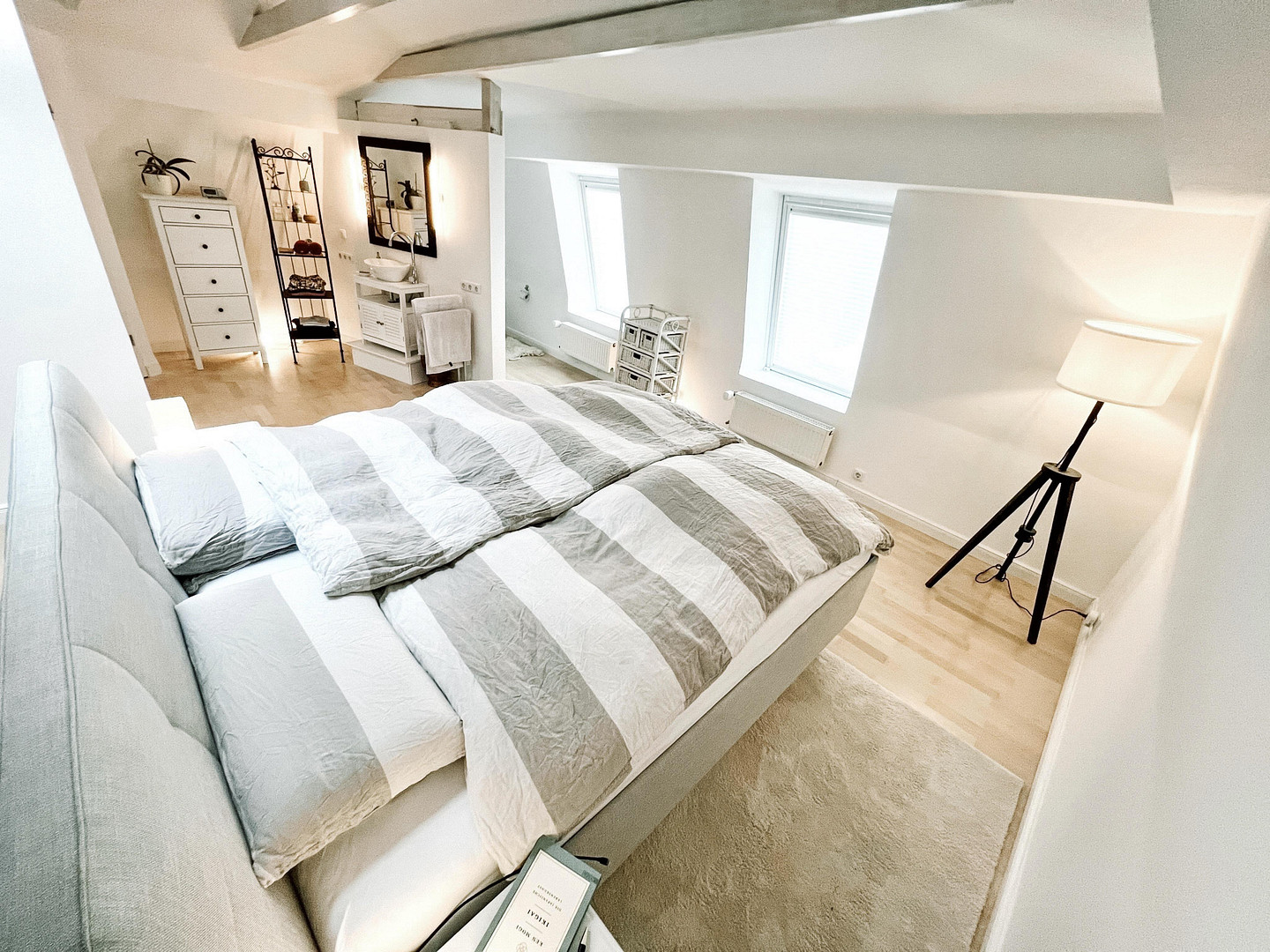 EFH-Maisonette mit Holz-Terrasse und Stellplatz zur Miete