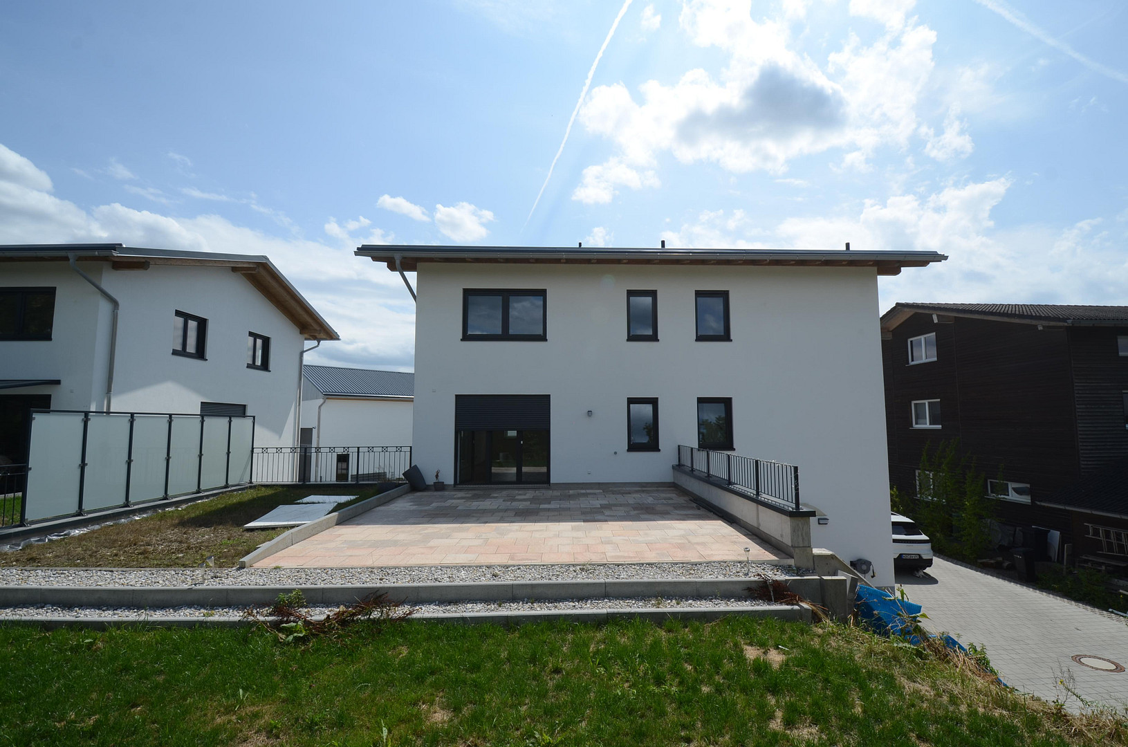Wohnen und Arbeiten in einem Haus mit viel Platz – Lauterbachstr.4b, 82538 Geretsried(Gelting) – Vorschaubild 2