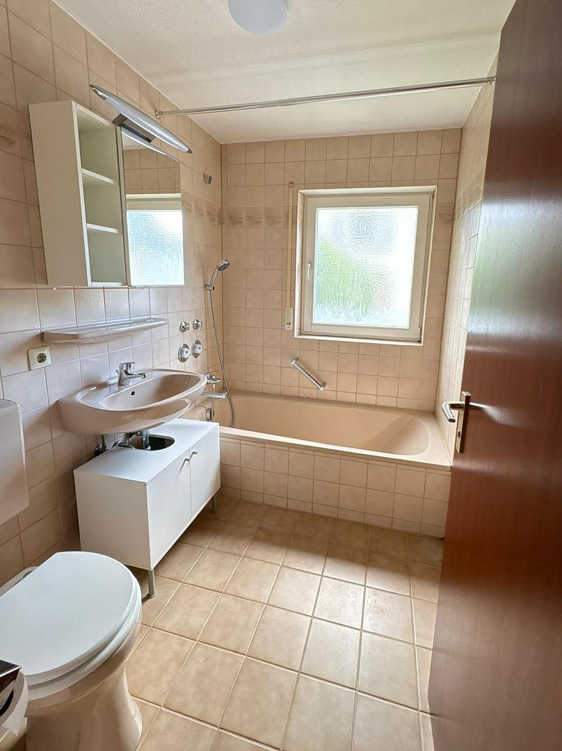 Freundliche 2-Zimmer-Wohnung in ausgezeichneter Lage mit Garten – 70374 Stuttgart - Bad Cannstatt(Bad Cannstatt) – Vorschaubild 5