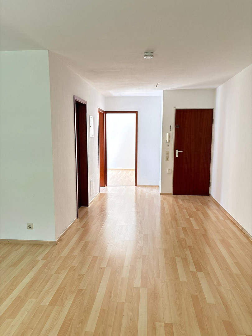 Freundliche 2-Zimmer-Wohnung in ausgezeichneter Lage mit Garten – 70374 Stuttgart - Bad Cannstatt(Bad Cannstatt) – Vorschaubild 3