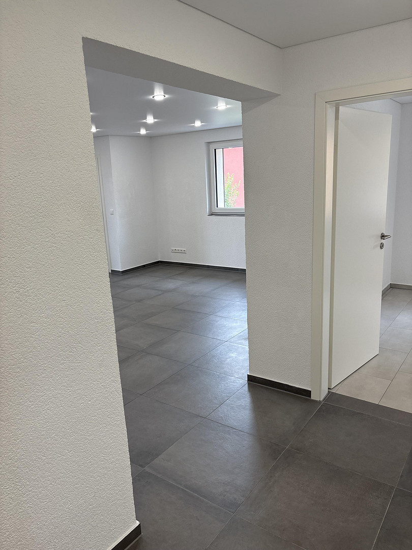 Kernsaniert & Bezugsfertig: Helle 3-Zimmer-Wohnung provisionsfrei abzugeben – Senefelder Straße 4, 75173 Pforzheim – Vorschaubild 9