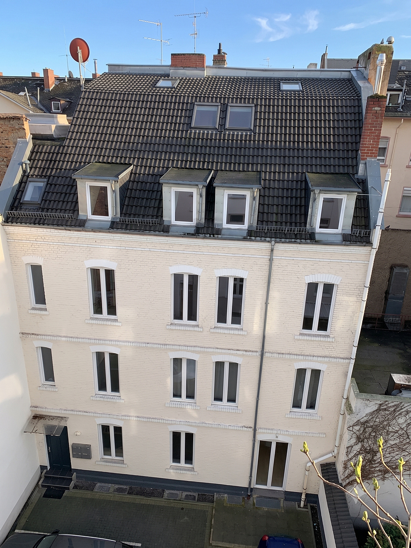 Top saniertes Gründerzeit-Ensemble mit 14 Wohnungen in Wiesbadener Innenstadtlage – Wiesbaden – Vorschaubild 3