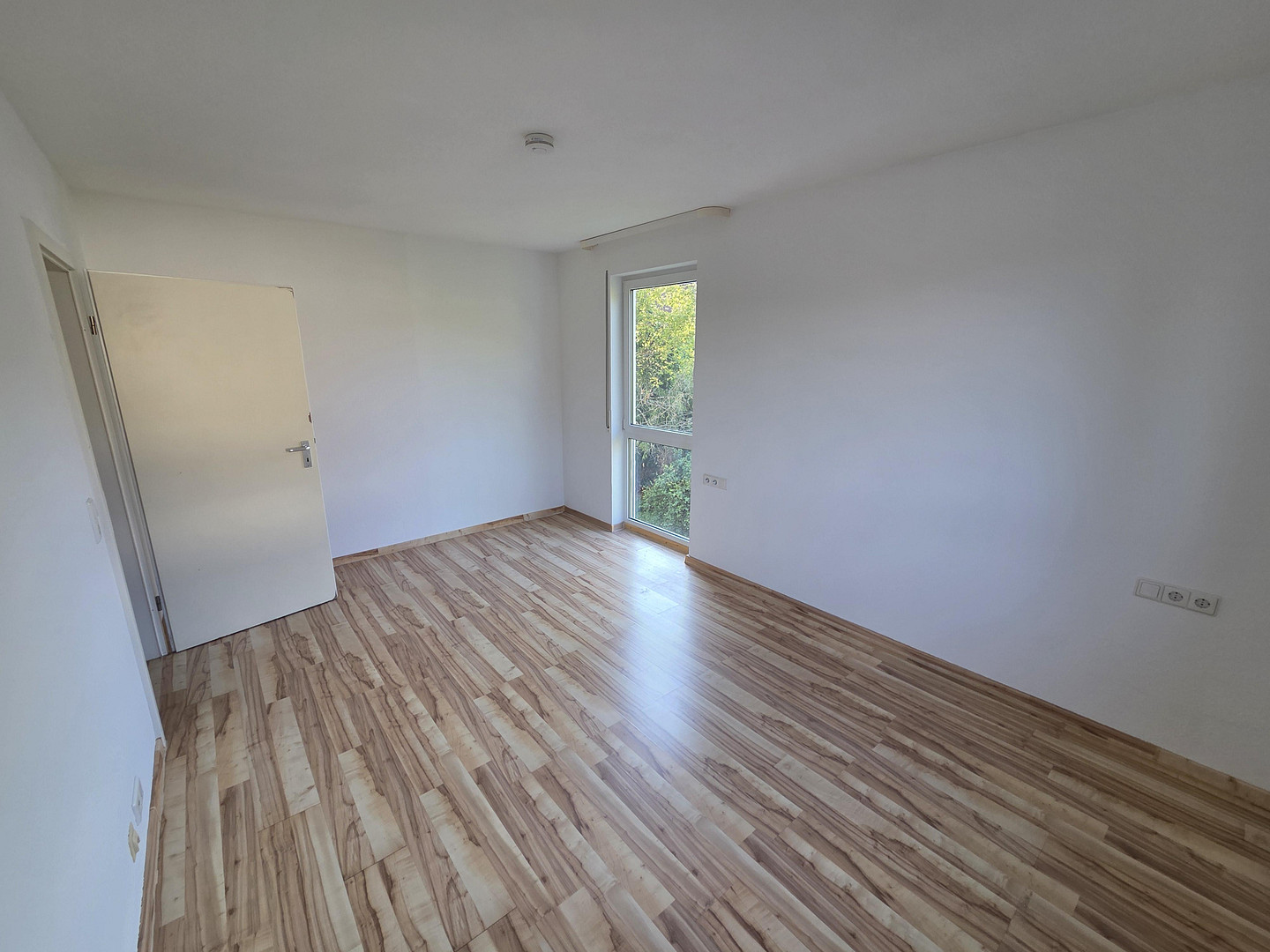 !!!PROVISIONSFREIE!!! Wohnung mit 4 Zimmern in ruhiger Lage zu verkaufen – Waldenbuch – Vorschaubild 9