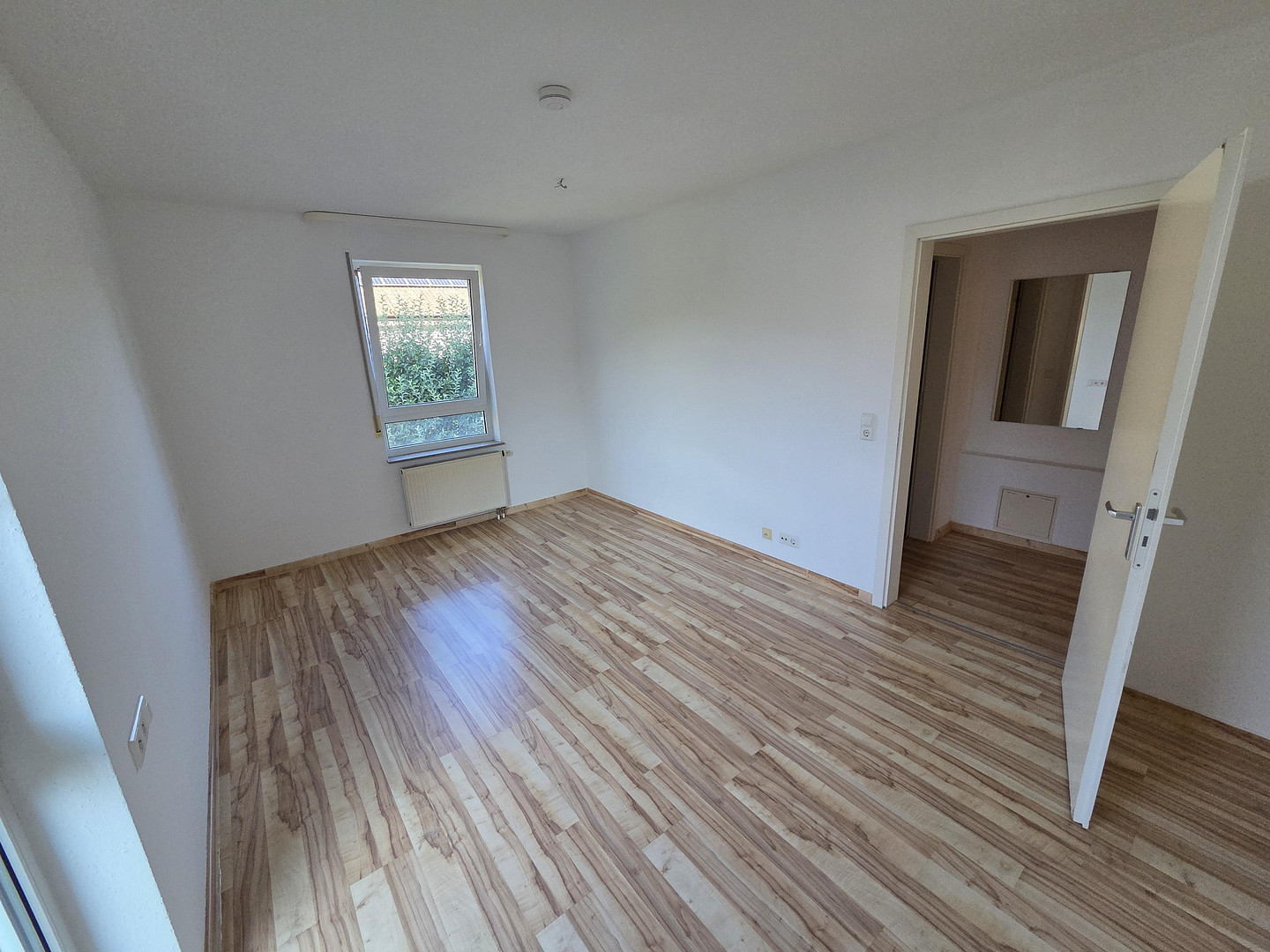 !!!PROVISIONSFREIE!!! Wohnung mit 4 Zimmern in ruhiger Lage zu verkaufen – Waldenbuch – Vorschaubild 8