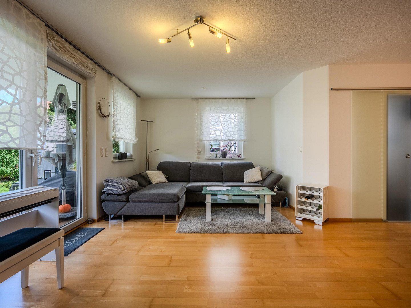 Erdgeschosswohnung mit großem Garten, sonniger Terrasse und zwei Tiefgaragenstellplätzen – 90768 Fürth-Dambach(Fürth) – Vorschaubild 2