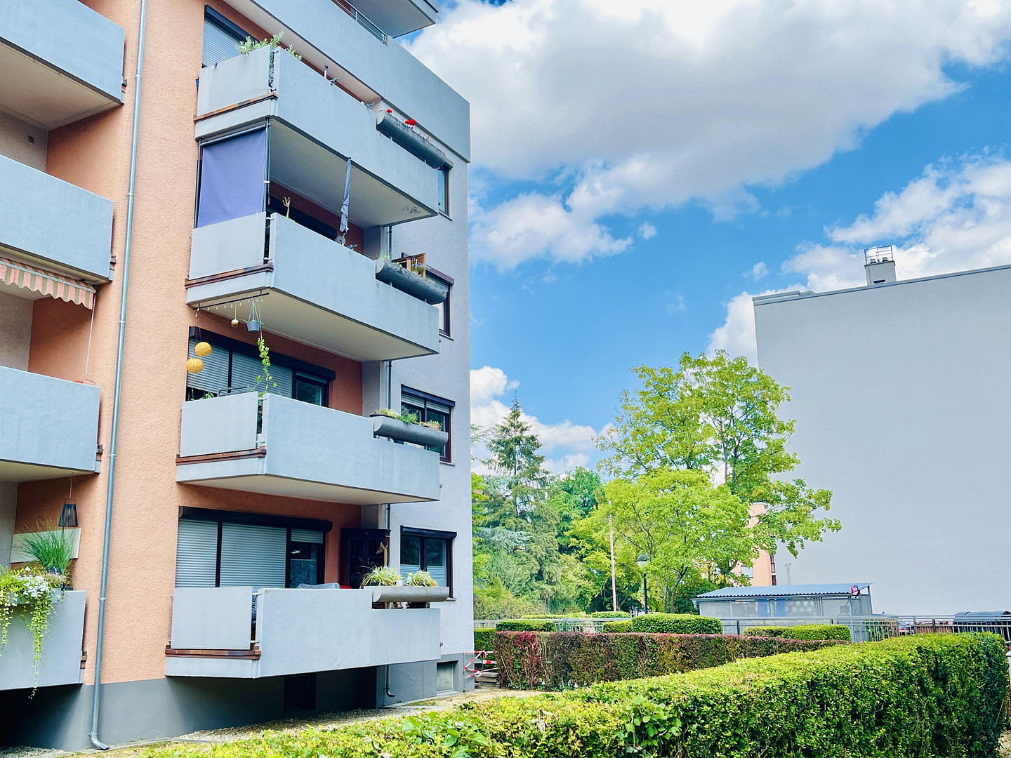 Prov.-frei! Hochw. sanierte 3-Zi.-ETW mit 2 Balkonen & 2 Stpl. in WÜ-Versbach – 97078 Würzburg(Versbach) – Vorschaubild 13
