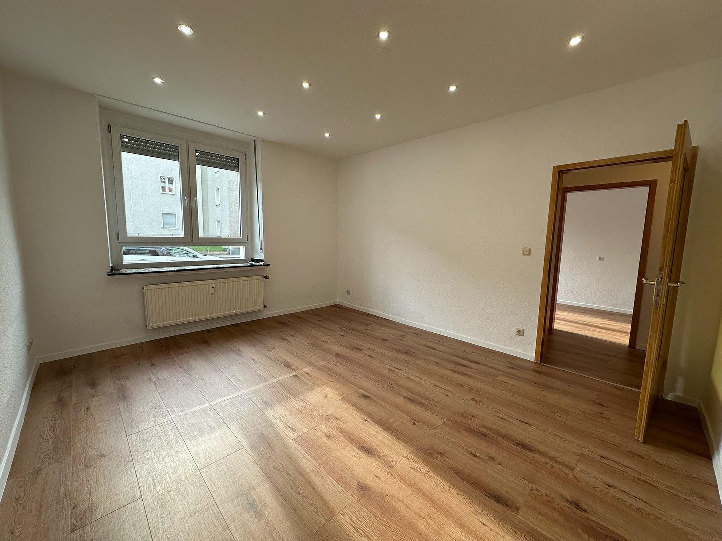 Renovierte 2-Zimmer Wohnung in Essen (inkl. Internet & TV) – Gladbecker Straße 300, 45326 Essen(Altenessen-Süd) – Vorschaubild 3