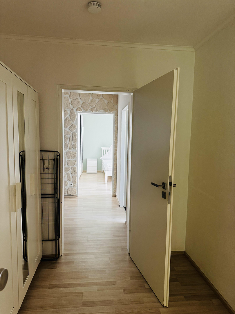 Helle & sofort beziehbare, Kliniknahe, gut gelegene 2,5 Zimmer Wohnung – Gräfelfinger Straße 4, 81375 München(Hadern) – Vorschaubild 9