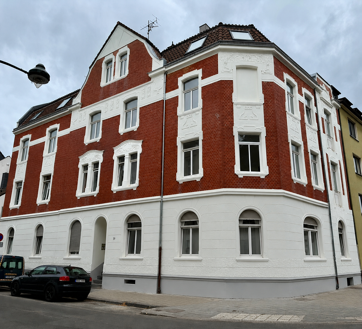 Helle bezugsfreie, renovierte 3,5-Zi-Altbauwohnung mit neuer EBK in Düsseldorf-Alt Eller – Düsseldorf(Eller) – Vorschaubild 4