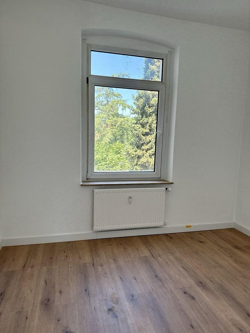 Helle bezugsfreie, renovierte 3,5-Zi-Altbauwohnung mit neuer EBK in Düsseldorf-Alt Eller – Düsseldorf(Eller) – Vorschaubild 11
