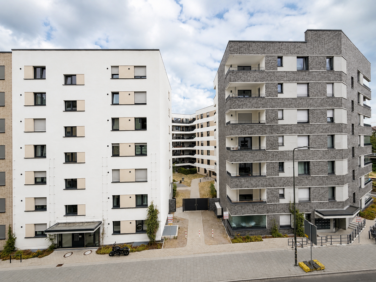 Umfassend modernisierte 2-Zimmer-Wohnung mit Balkon, Aufzug und Kellerraum im Zentrum Düsseldorfs! – Gerresheimer Straße 65, 40211 Düsseldorf(Stadtmitte) – Vorschaubild 7