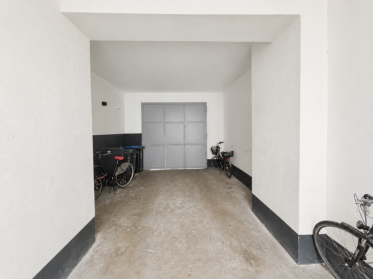Umfassend modernisierte 2-Zimmer-Wohnung mit Balkon, Aufzug und Kellerraum im Zentrum Düsseldorfs! – Gerresheimer Straße 65, 40211 Düsseldorf(Stadtmitte) – Vorschaubild 27