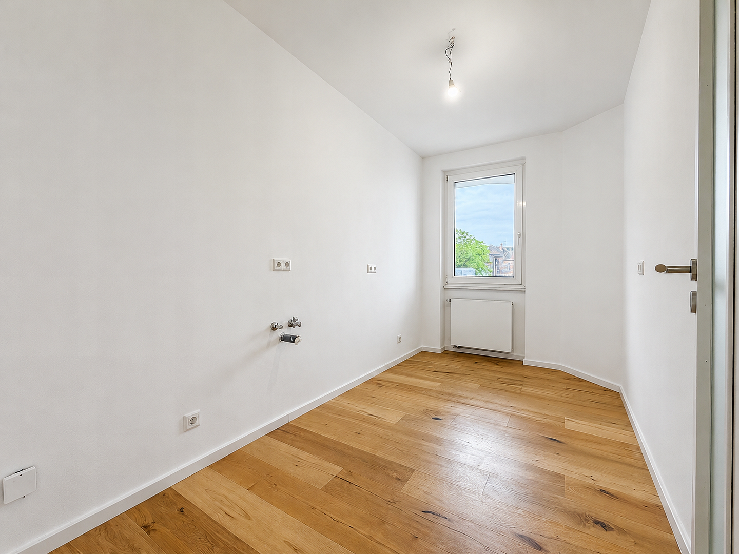 Umfassend modernisierte 2-Zimmer-Wohnung mit Balkon, Aufzug und Kellerraum im Zentrum Düsseldorfs! – Gerresheimer Straße 65, 40211 Düsseldorf(Stadtmitte) – Vorschaubild 15
