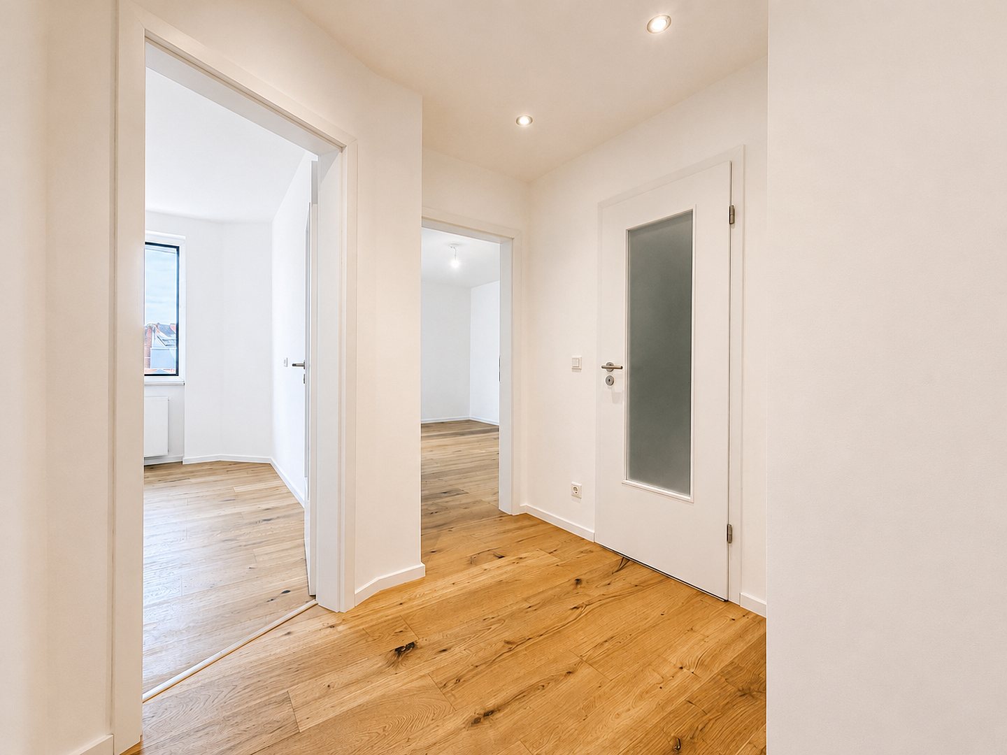 Umfassend modernisierte 2-Zimmer-Wohnung mit Balkon, Aufzug und Kellerraum im Zentrum Düsseldorfs! – Gerresheimer Straße 65, 40211 Düsseldorf(Stadtmitte) – Vorschaubild 8