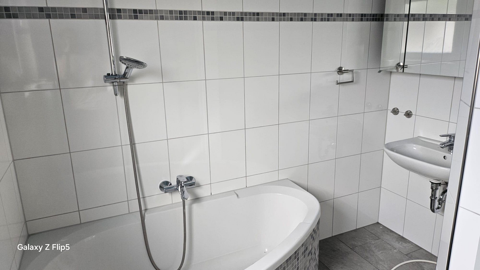 Helle 3-Zimmer Erdgeschosswohnung zu vermieten – Karlsruhe(Neureut) – Vorschaubild 5