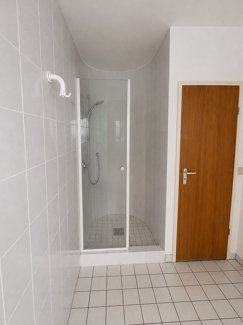 Renovierte 3-Zimmer Wohnung mit offenem Wohnkonzept, Weitblick und Garage – Pforzheim – Vorschaubild 7