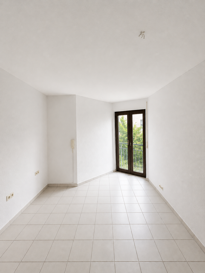 Renovierte 3-Zimmer Wohnung mit offenem Wohnkonzept, Weitblick und Garage – Pforzheim – Vorschaubild 5