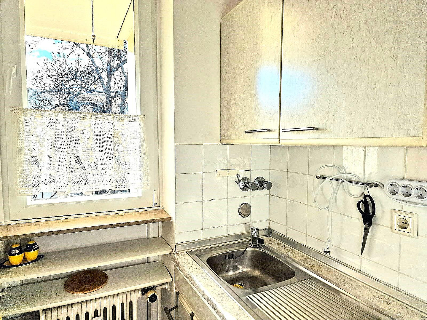 Möblierte, helle 1-Zimmer-Wohnung mit Südloggia in absolut ruhiger und dennoch zentraler Lage! – Regina-Ullmann-Str., 81927 München(Johanneskirchen) – Vorschaubild 7