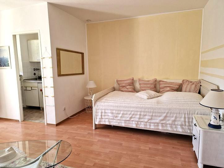 Möblierte, helle 1-Zimmer-Wohnung mit Südloggia in absolut ruhiger und dennoch zentraler Lage! – Regina-Ullmann-Str., 81927 München(Johanneskirchen) – Vorschaubild 3