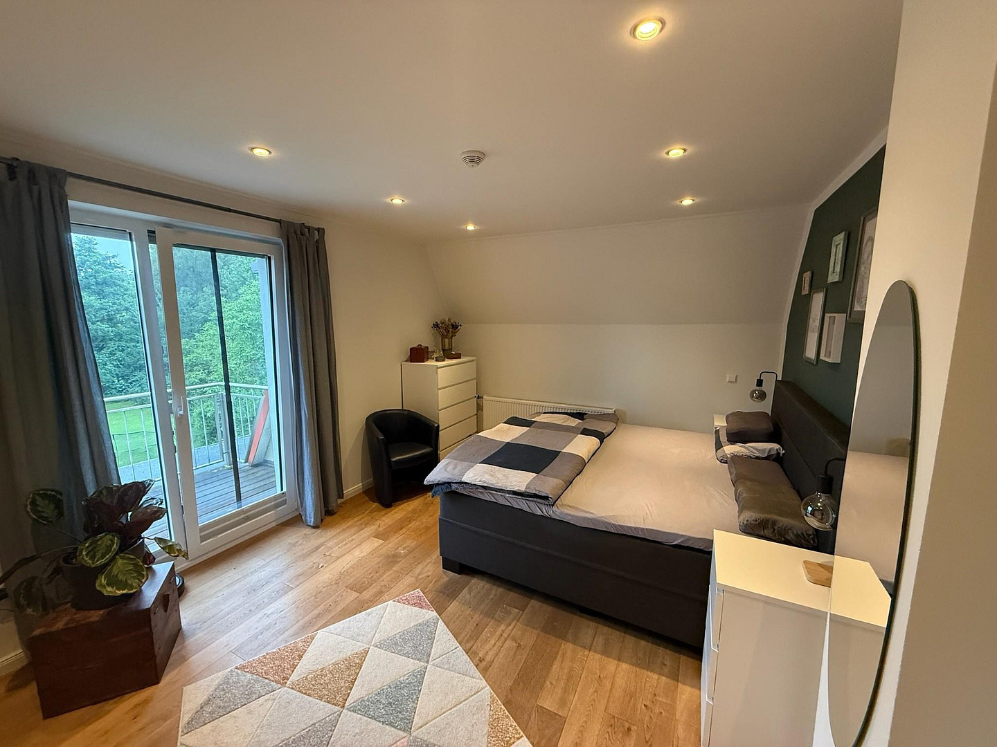 Stilvolles Einfamilienhaus mit 1.800 m2 Südgrundstück und hochwertiger Ausstattung – 28259 Bremen(Huchting) – Vorschaubild 9