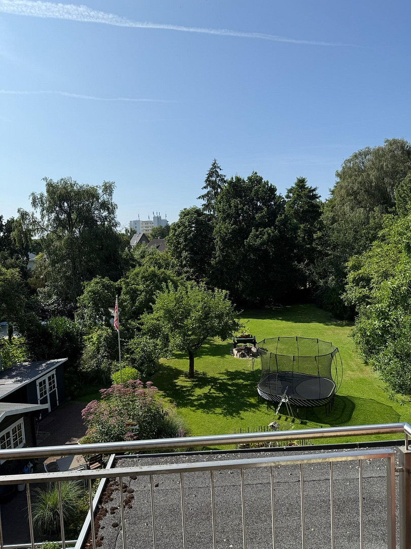 Stilvolles Einfamilienhaus mit 1.800 m2 Südgrundstück und hochwertiger Ausstattung – 28259 Bremen(Huchting) – Vorschaubild 10