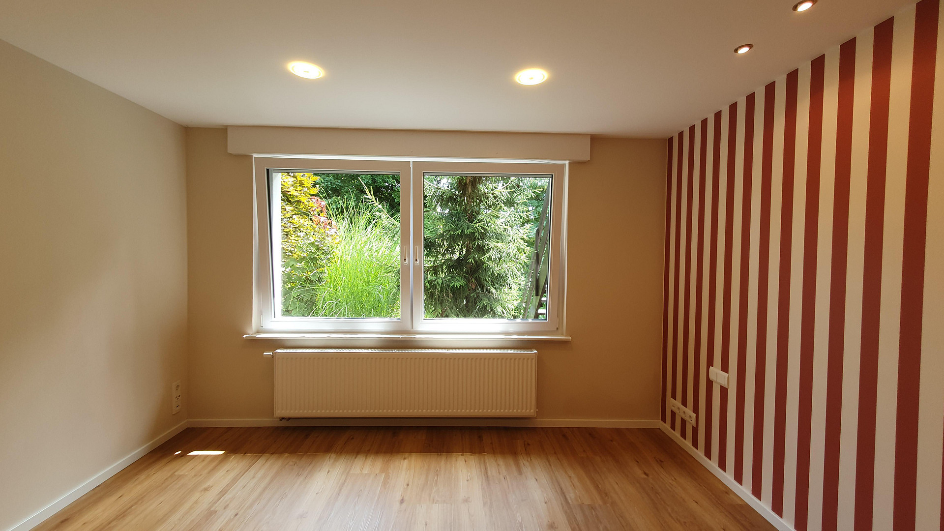 Freistehendes Einfamilienhaus mit Einliegerwohnung, Pool und großem Garten in Remscheid Süd – Remscheid – Vorschaubild 40