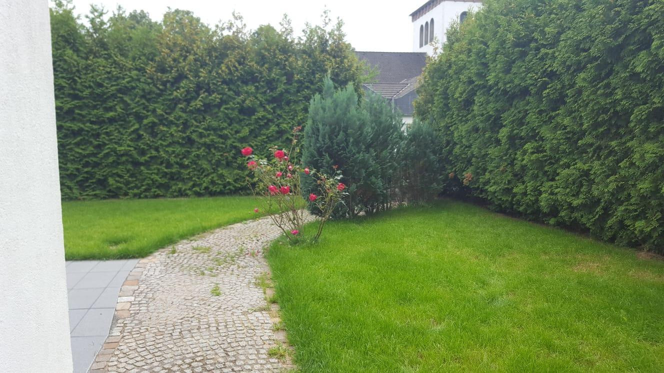 Reihenendhaus mit gehobene Ausstattung und 2 Stellplätze (Mietpreis inbegriffen) – Leverkusen(Opladen) – Vorschaubild 2