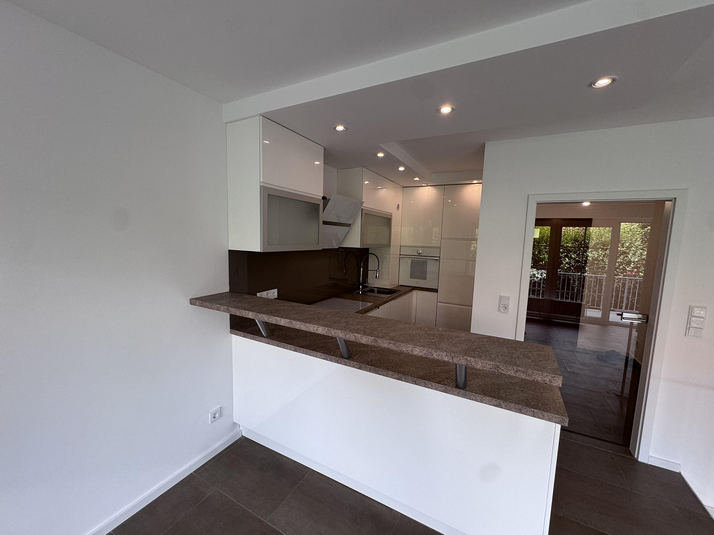 Lichtdurchflutete 2,5-Zimmer-Maisonette, Terrasse und Garten – frisch renoviert & sofort beziehbar – 21147 Hamburg(Hausbruch) – Vorschaubild 2