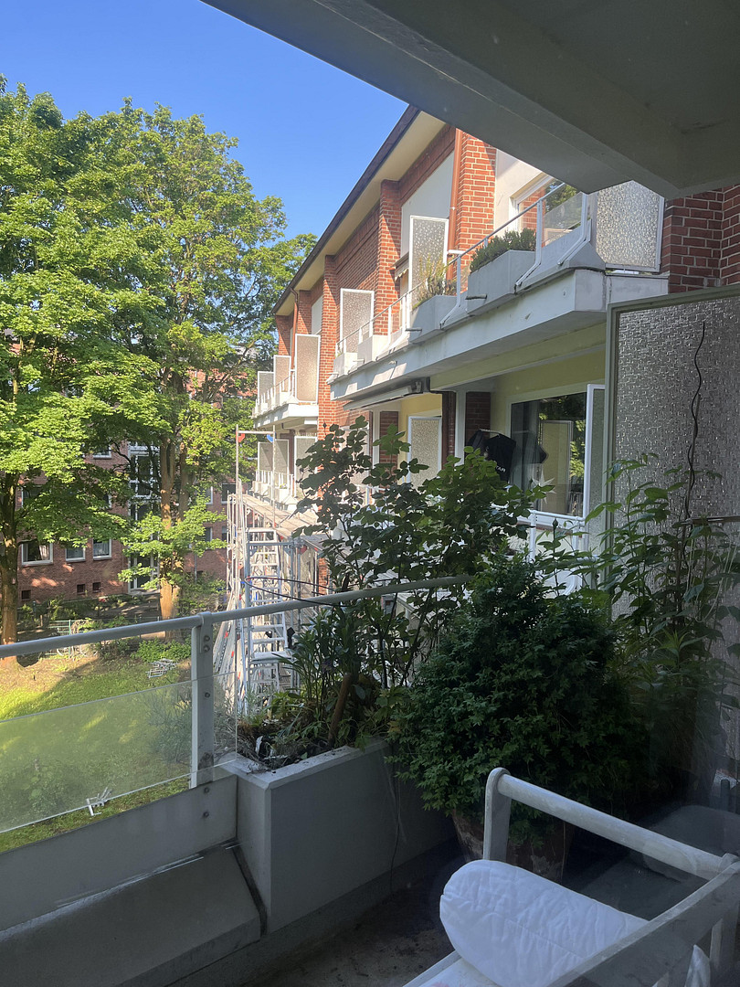 Sonnige 3,5-Zimmer-Wohnung mit Südbalkon im Herzen Hamburgs – 22087 Hamburg(Uhlenhorst) – Vorschaubild 2