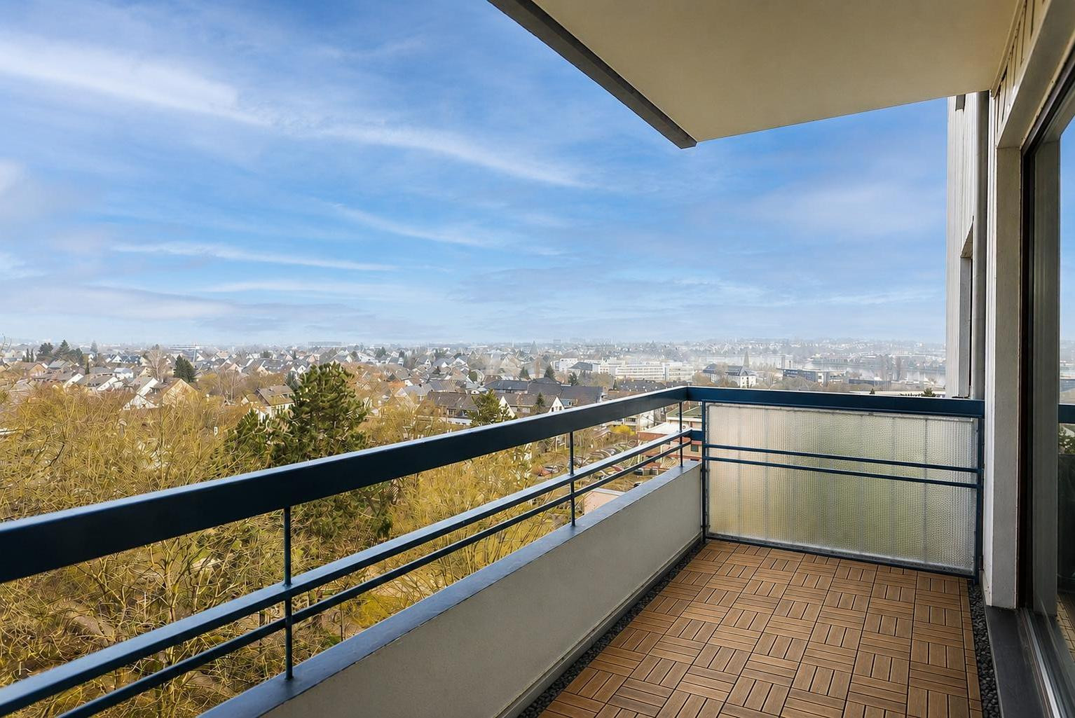 Gepflegte 3-Zimmer-Wohnung mit Balkon, Aufzug und Tiefgarage in Koblenz-Metternich – provisionsfrei