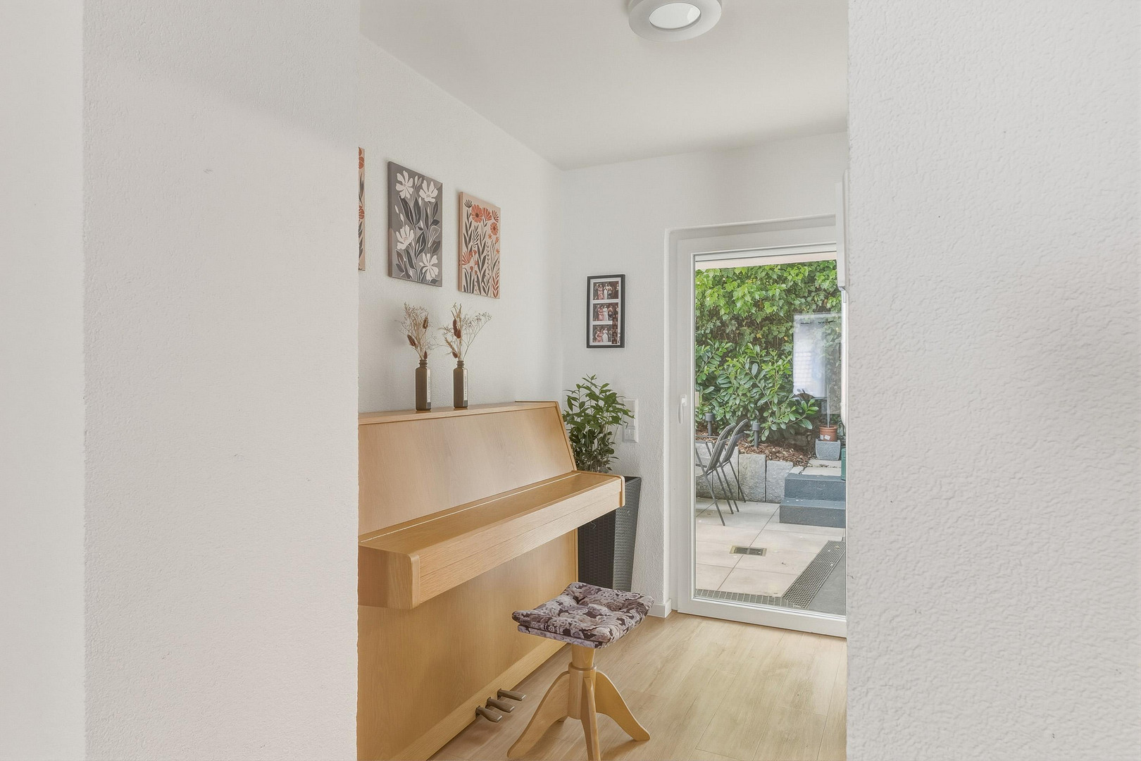 Kernsanierte Doppelhaushälfte mit Einliegerwohnung – 70329 Stuttgart(Rohracker) – Vorschaubild 5