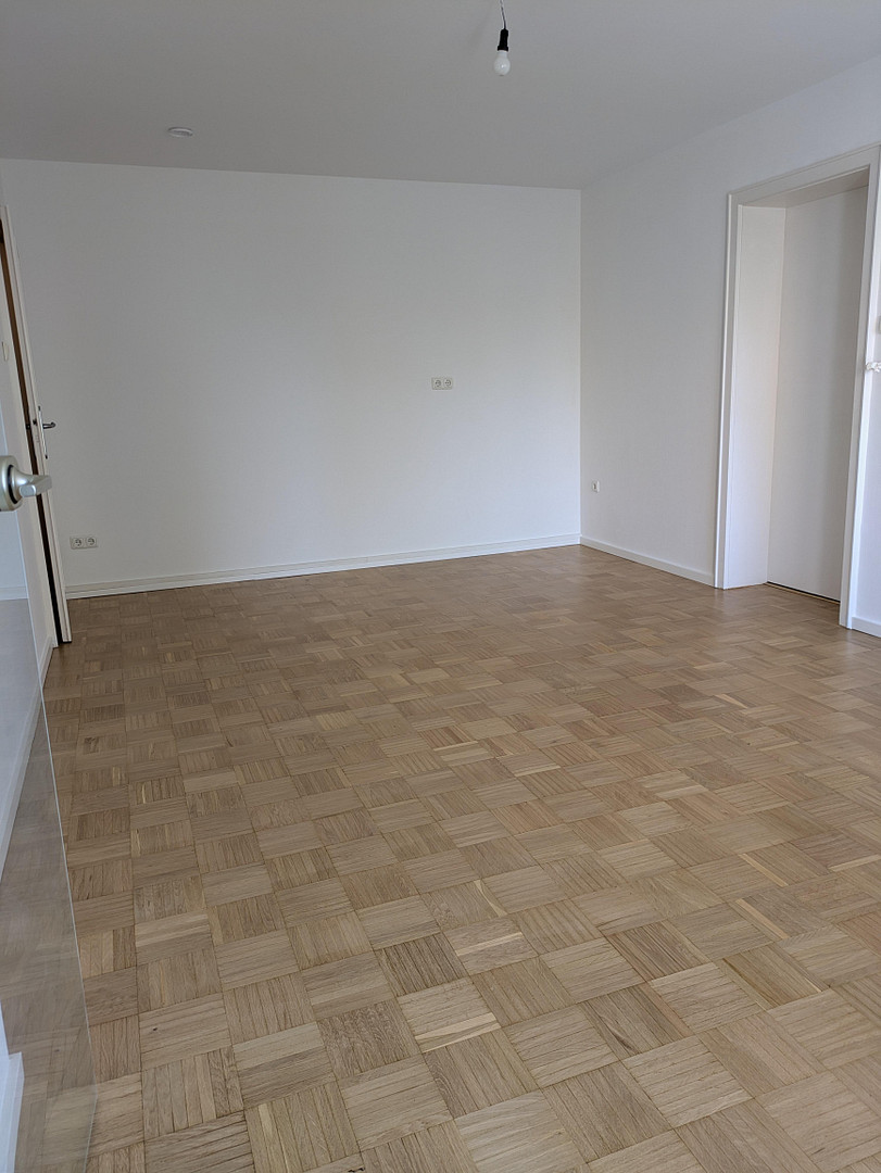 Renovierte 2-Zimmer-Wohnung mit Balkon in Neuhausen – Maria-Luiko-Str., 80636 München(Neuhausen) – Vorschaubild 2