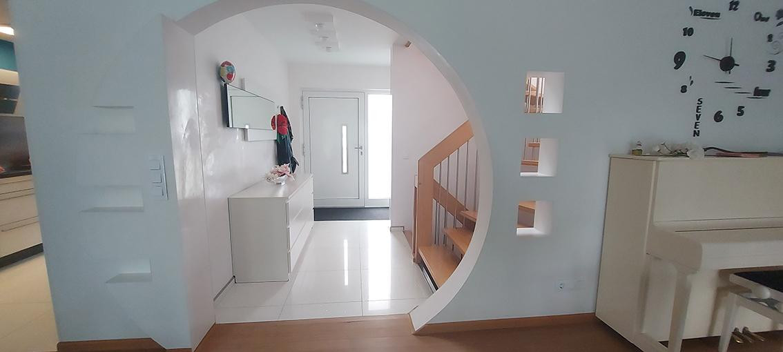 Geräumiges und modernisiertes 8-Zimmer-Einfamilienhaus mit geh. Innenausstattung in bester Lage – 76149 Karlsruhe(Neureut) – Vorschaubild 7